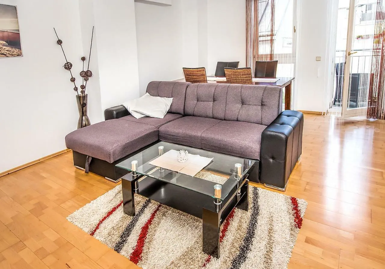 Apartment Klosterneuburger Strasse Vienna